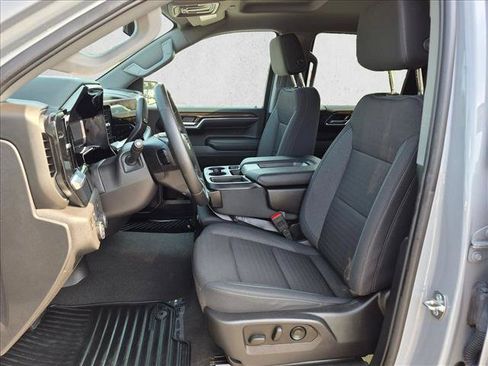 Used 2024 Chevrolet Silverado 1500 LT AWD/4WD image 15