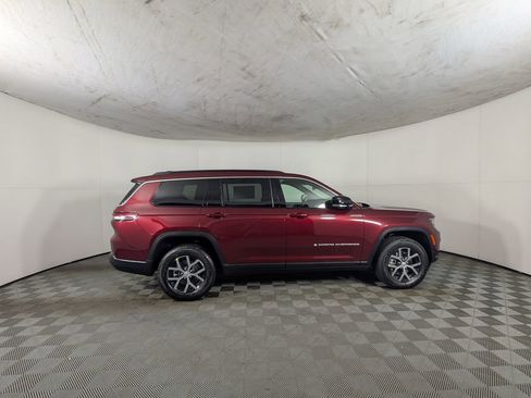 New 2025 Jeep Grand Cherokee L Limited w/ Trailer Tow Package AWD/4WD image 6