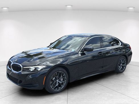 New 2025 BMW 330i Sedan w/ Convenience Package RWD image 8