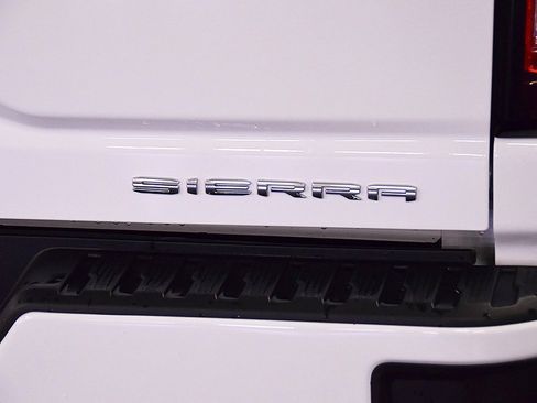 Used 2023 GMC Sierra 2500 Denali image 16