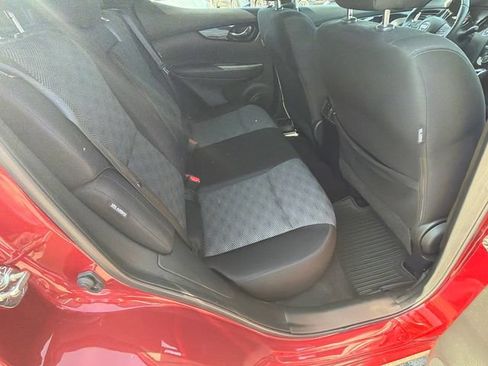 Used 2022 Nissan Rogue Sport SV FWD image 15