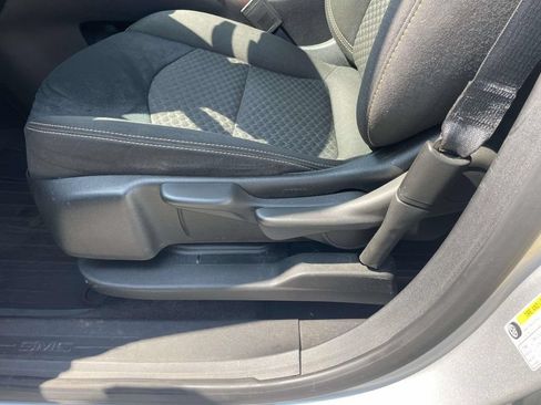 Used 2019 GMC Terrain SLE FWD image 17