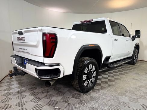 Used 2024 GMC Sierra 2500 Denali w/ Denali Reserve Package AWD/4WD image 6