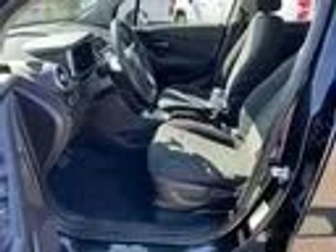 Used 2016 Chevrolet Trax LS FWD image 29