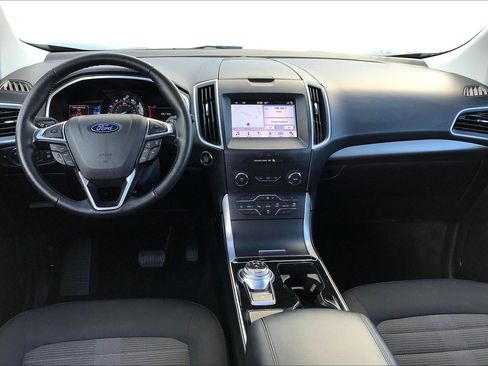 Used 2019 Ford Edge SEL AWD/4WD image 14