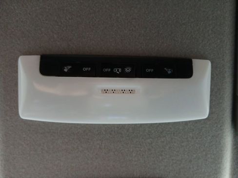 Used 2024 Nissan Kicks S FWD image 7