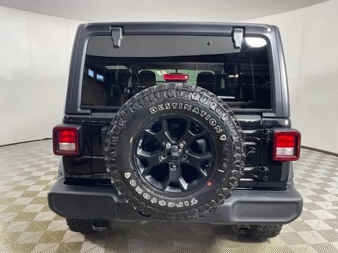 Used 2023 Jeep Wrangler Unlimited Sport AWD/4WD image 7