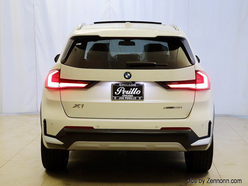 New 2027 BMW X1 xDrive28i AWD/4WD image 7