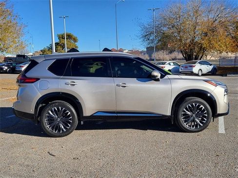 Certified 2025 Nissan Rogue Platinum w/ Platinum Premium Package image 3