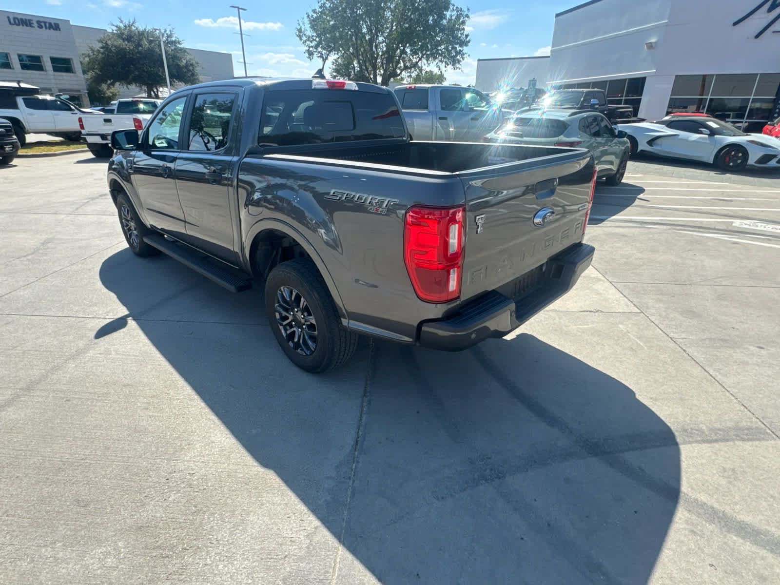 Used 2019 Ford Ranger XLT w/ Equipment Group 302A Luxury AWD/4WD image 4