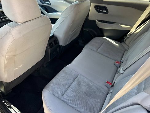 Used 2024 Nissan Rogue SV AWD/4WD image 14