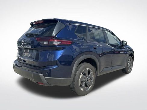 Used 2025 Nissan Rogue SV FWD image 5