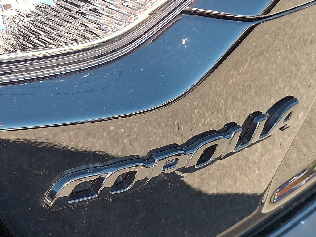 Used 2025 Toyota Corolla SE FWD image 30