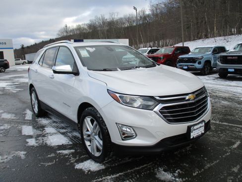 Used 2019 Chevrolet Equinox Premier image 3