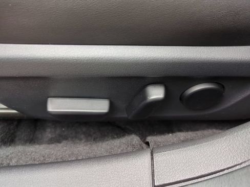 Used 2025 MAZDA MAZDA3 s FWD image 22