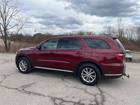 Used 2018 Dodge Durango SXT image 3
