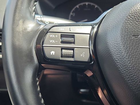 Certified 2025 Honda HR-V EX-L image 19