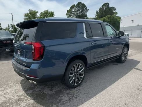 New 2026 GMC Yukon XL Denali Ultimate AWD/4WD image 8