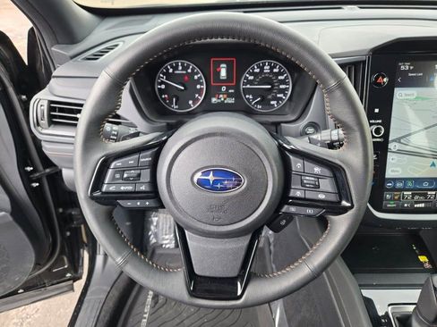 Used 2025 Subaru Forester Touring AWD/4WD image 40