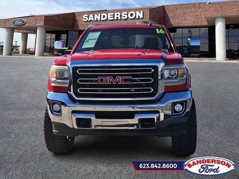 Used 2016 GMC Sierra 2500 SLT w/ Duramax Plus Package image 8