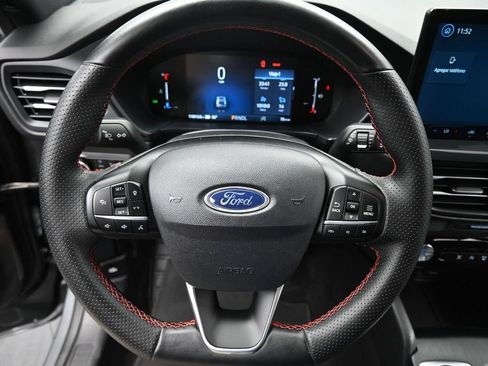Used 2025 Ford Escape ST-Line w/ Tech Pack #1 FWD image 11