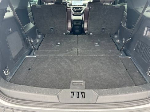 Used 2025 Ford Explorer Platinum w/ LUX Leather Package AWD/4WD image 20