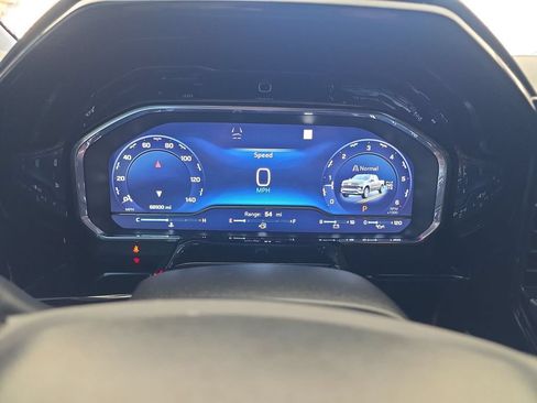 Used 2022 Chevrolet Silverado 1500 ZR2 w/ Technology Package AWD/4WD image 12