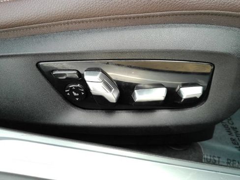 Used 2022 BMW 740i RWD image 23