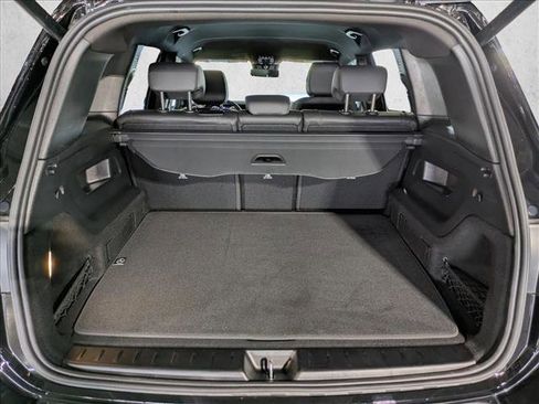 Certified 2025 Mercedes-Benz GLB 250 image 10