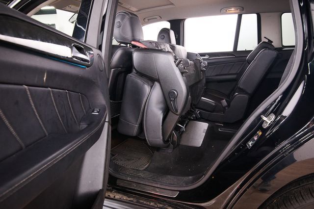 Used 2015 Mercedes-Benz GL 450 4MATIC image 21
