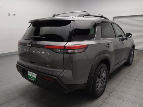 Used 2022 Nissan Pathfinder SV FWD image 9