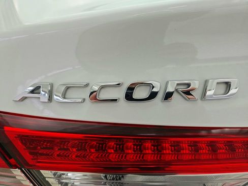 Used 2021 Honda Accord EX-L image 29