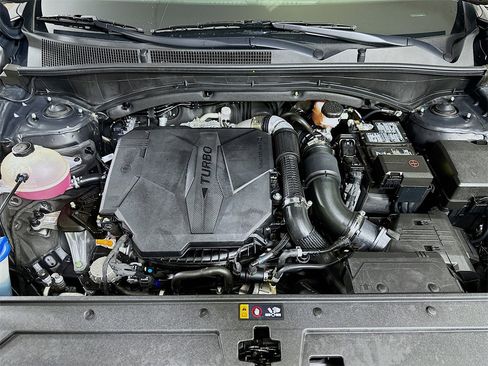 Used 2023 Hyundai Santa Fe Calligraphy w/ Cargo Package image 9