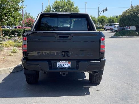 Used 2024 Nissan Frontier SV w/ Hardbody Edition AWD/4WD image 5