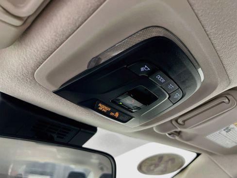 Used 2026 Toyota Corolla LE FWD image 19