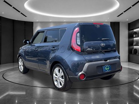 Used 2015 Kia Soul + FWD image 2