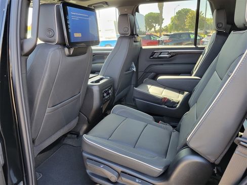 New 2025 Chevrolet Tahoe Premier image 9