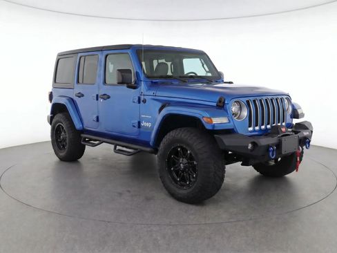 Used 2023 Jeep Wrangler Unlimited Sahara w/ Cold Weather Group AWD/4WD image 2