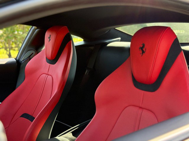 Used 2024 Ferrari Roma RWD image 16