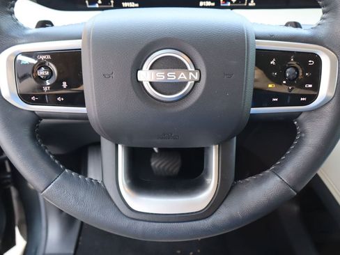 Used 2025 Nissan Armada Platinum RWD image 13