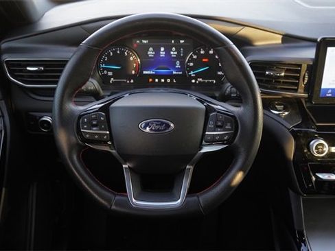 Used 2023 Ford Explorer ST-Line w/ Class IV Trailer Tow Package image 18