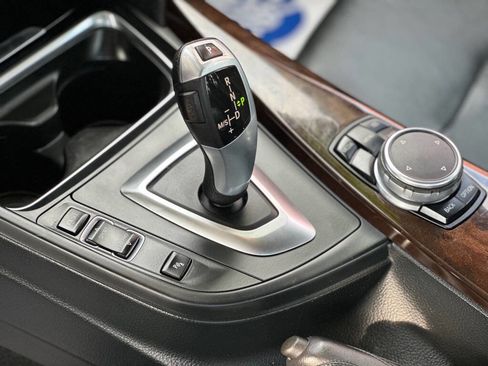 Used 2015 BMW 328i xDrive Sedan w/ Premium Package image 11