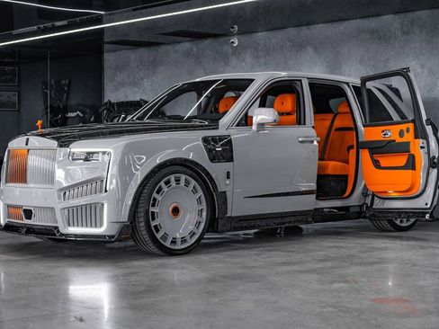 Used 2026 Rolls-Royce Cullinan AWD/4WD image 8