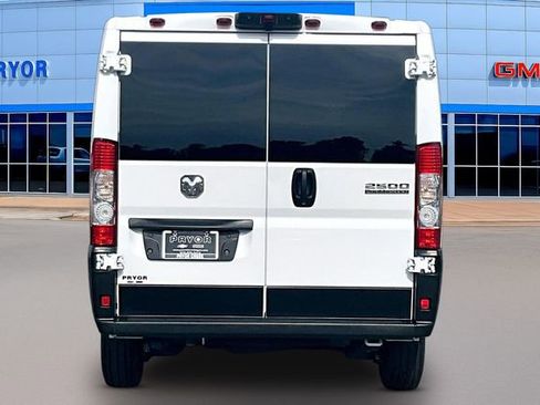 Used 2025 RAM ProMaster 2500 w/ U-Haul Equipment Group FWD image 6