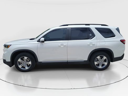 Used 2023 Honda Pilot EX-L image 4