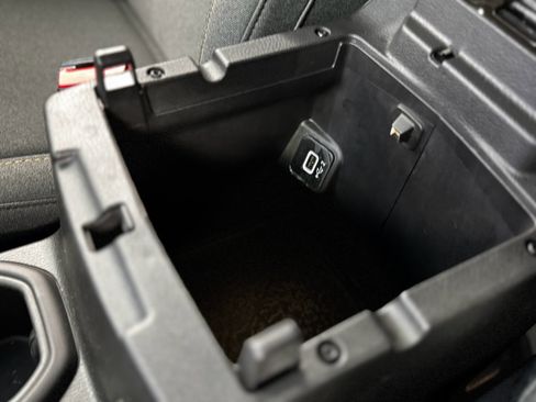 Used 2024 Jeep Wrangler Sport S w/ Convenience Group image 30