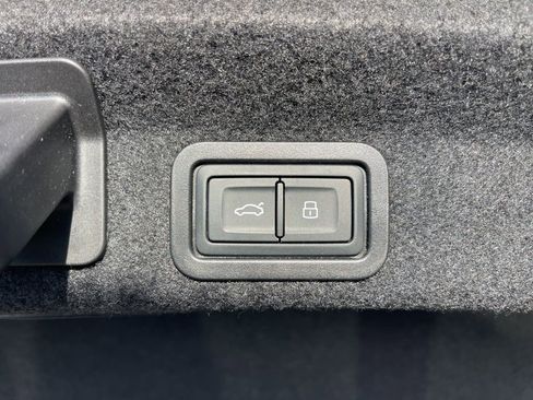 Used 2023 Audi A6 Premium Plus w/ Premium Plus Package AWD/4WD image 24