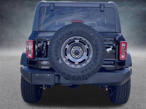 New 2025 Ford Bronco Outer Banks w/ Sasquatch Package image 22
