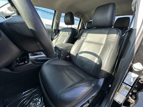 Used 2022 Toyota Tacoma SR5 AWD/4WD image 17