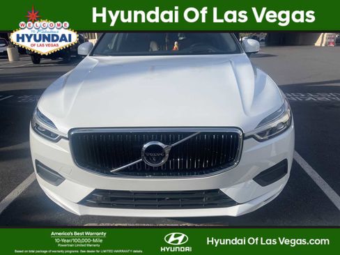 Used 2021 Volvo XC60 T5 Momentum w/ Advanced Package image 1